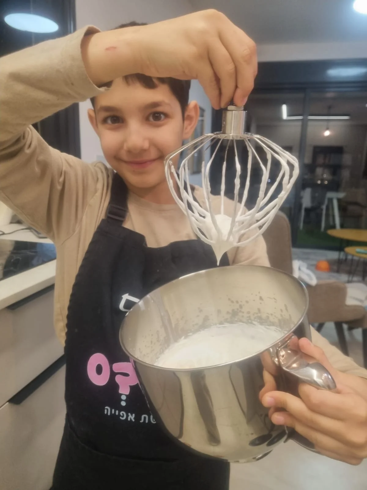 ילד אופה